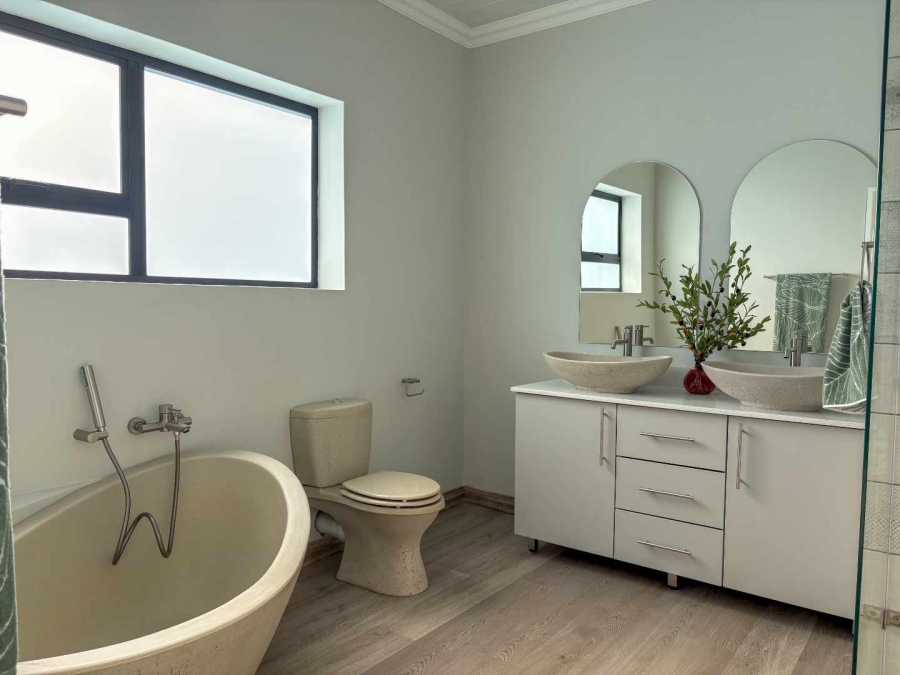 3 Bedroom Property for Sale in Stilbaai Wes Western Cape
